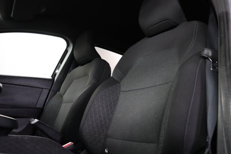 Renault Clio ICONIC TCE BOSE 35