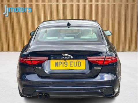 Jaguar XE 2.0 D180 R-Dynamic SE Saloon 4dr Diesel Auto Euro 6 (s/s) (180 ps) 21