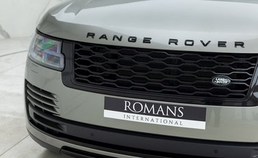 Land Rover Range Rover D300 Westminster Black Edition 21