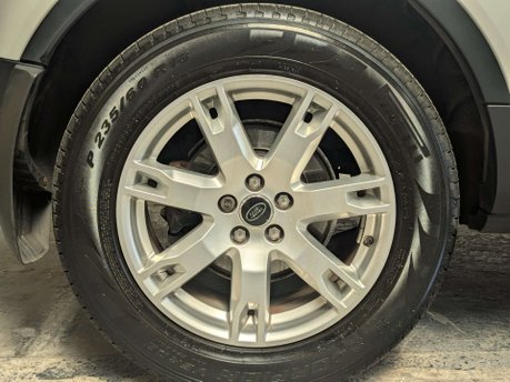 Land Rover Range Rover Evoque 2.2 Range Rover Evoque Pure Tech SD4 Auto 4WD 5dr 15