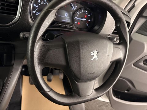 Peugeot Expert 2.0 BlueHDi 1400 Professional Standard Panel Van MWB Euro 6 (s/s) 6dr 23