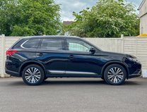 Mitsubishi Outlander 2.0 MIVEC Exceed SUV 5dr Petrol CVT 4WD Euro 6 (s/s) (150 ps) 6
