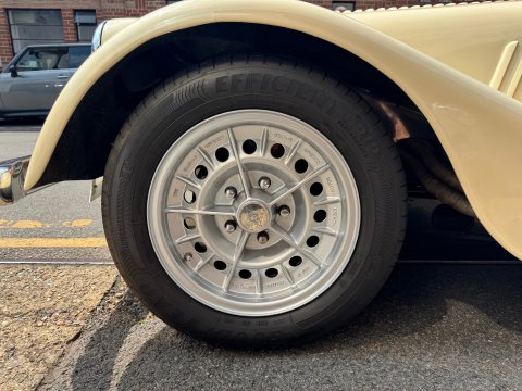 Morgan Plus 8 5.0 27