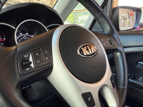 Kia Venga 3 AUTO **SORRY NOW SOLD** 35