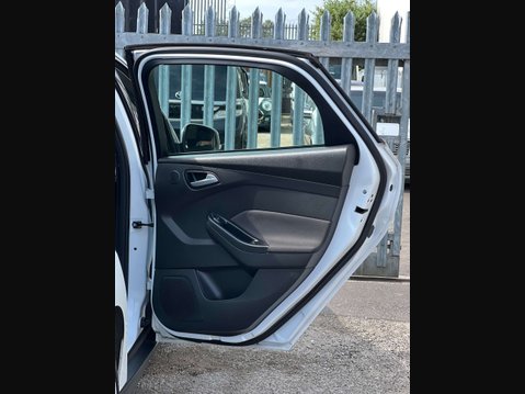 Ford Focus 1.6 Focus Titanium Navigator TDCi 5dr 30