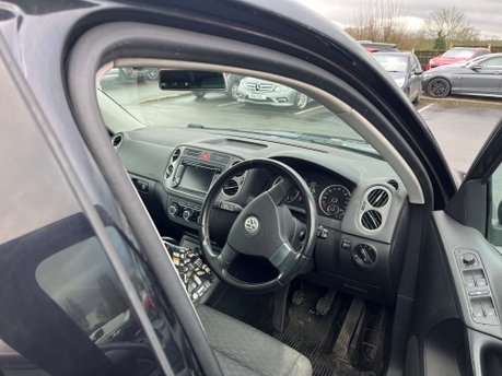Volkswagen Tiguan 2.0 Tiguan SE TDI BlueMotion Technology 5dr 13