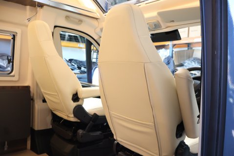 Fiat Ducato Laika 646 ECOVIP 180 BHP Auto huge factory upgrades cost new £98K    35