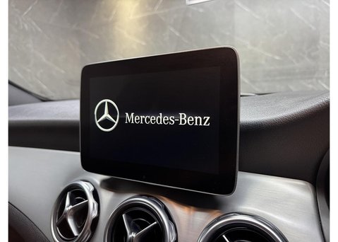Mercedes-Benz GLA 1.6 GLA200 AMG Line Edition SUV 5dr Petrol 7G-DCT Euro 6 (s/s) (156 ps) 75