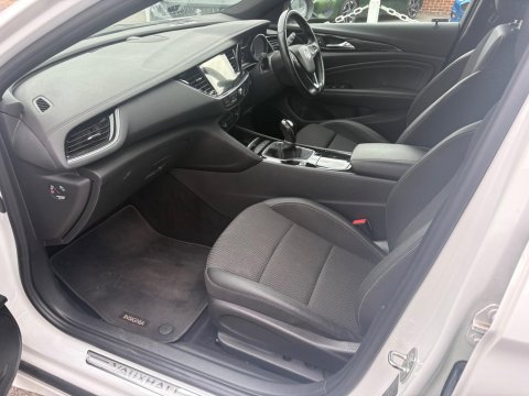 Vauxhall Insignia SRI VX-LINE NAV 12
