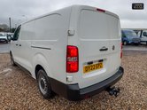 Vauxhall Vivaro AUTO LWB L2H1 Low Roof 3100 Dynamic Air Con SELECT 10