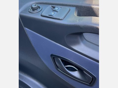 Vauxhall Vivaro 1.6 CDTi 2900 BiTurbo ecoFLEX L1 H1 Euro 5 (s/s) 5dr 26