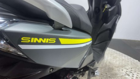 Sinnis Twist 2022 1K 50CC SCOOTER LEARNER BIKE NEW MOT SERVICED 12
