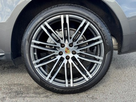 Porsche Macan 3.0 TD V6 S PDK 4WD Euro 6 (s/s) 5dr 25