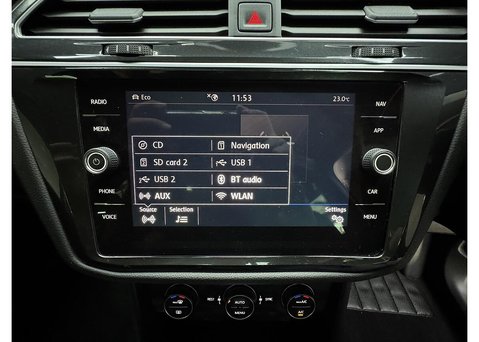 Volkswagen Tiguan 2.0 TDI SEL SUV 5dr Diesel DSG 4Motion Euro 6 (s/s) (150 ps) 78