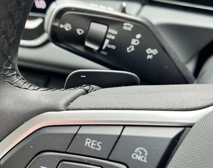 Volkswagen Tiguan 1.5 Tiguan Life TSi PHEV Semi-Auto 5dr 64