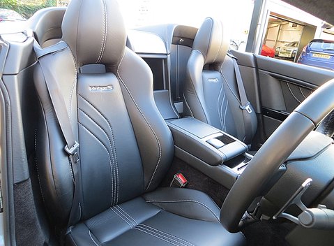 Aston Martin V8 Vantage S Roadster 9