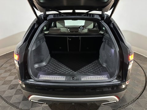 Land Rover Range Rover Velar R-DYNAMIC SE 8