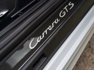 Porsche 911 3.8 911 Carrera GTS PDK 13