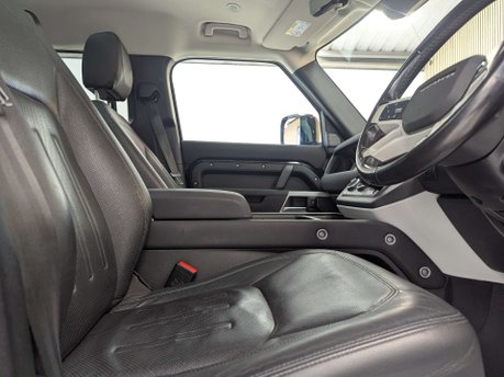Land Rover Defender 3.0 Defender XS Edition MHEV Auto 4WD 5dr 29