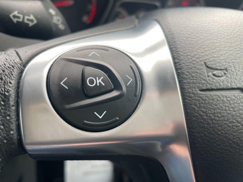 Ford Focus 2.0T EcoBoost ST-2 Euro 5 (s/s) 5dr 25