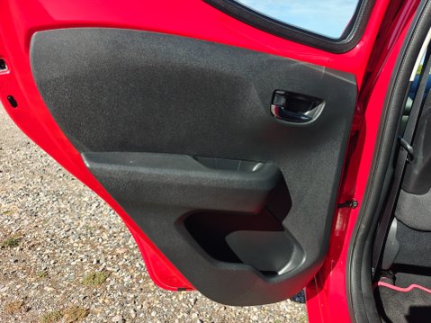 Toyota Aygo VVT-I X-PLAY X-SHIFT 44