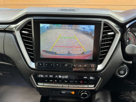 Isuzu D-Max 1.9 D-Max V-Cross Auto 4WD 4dr 29