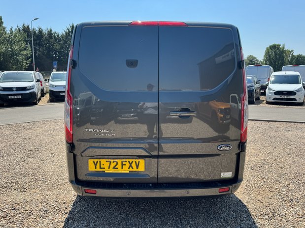 Ford Transit Custom SWB L1H1 Low Roof Limited 280 Air Con Alloys Sensors 7