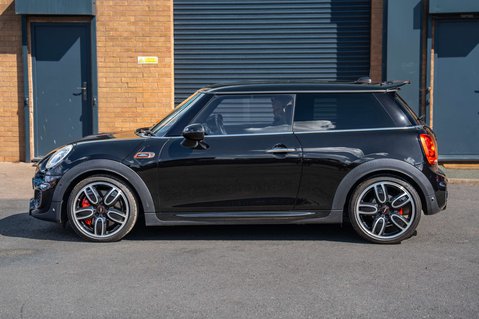 Mini Hatch 2.0 John Cooper Works Auto 3dr 15