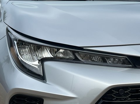 Suzuki Swace MOTION 14