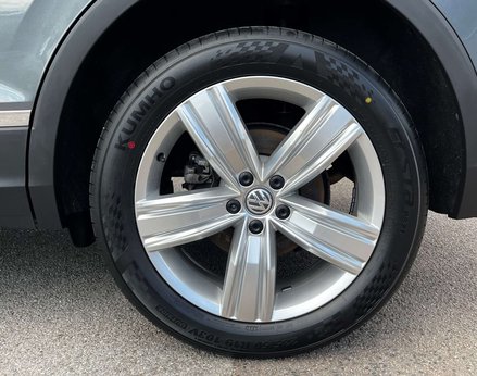 Volkswagen Tiguan 2.0 Tiguan SEL TSi 4Motion Semi-Auto 4WD 5dr 14