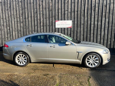 Jaguar XF D PREMIUM LUXURY 2