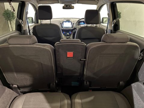 Ford Grand C-Max 1.5 TDCi Titanium Euro 6 (s/s) 5dr 29