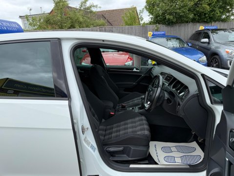 Volkswagen Golf 2.0 TDI BlueMotion Tech GTD Euro 6 (s/s) 5dr 11