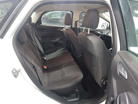Ford Focus 1.0 Focus Zetec 5dr 17