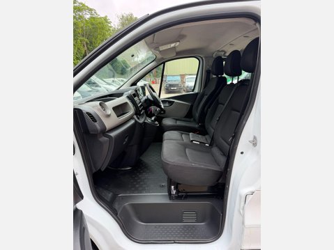 Renault Trafic 1.6 dCi 27 Business Crew Van Double Cab 6dr Diesel Manual SWB Euro 6 (120 p 35