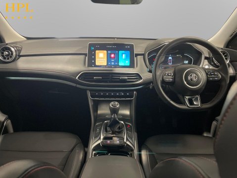 MG HS 1.5 T-GDI Trophy SUV 5dr Petrol Manual Euro 6 (s/s) (162 ps) 18