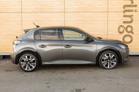 Peugeot 208 PURETECH GT S/S 13