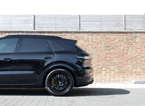 Porsche Cayenne Turbo 27