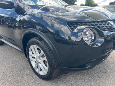 Nissan Juke 1.2 DIG-T N-Connecta Euro 6 (s/s) 5dr 12