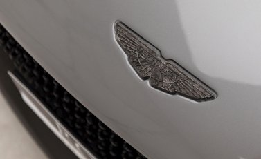 Aston Martin DBS Superleggera 21