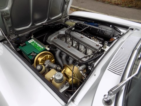 Alfa Romeo GT 1300 Junior 20