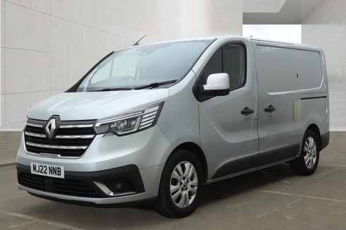 Renault Trafic Crew Cab SWB L1H1 Sport SL28 Air Con Alloys Sensors Tow Bar EURO 6 NO VAT