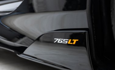 McLaren 765LT 39