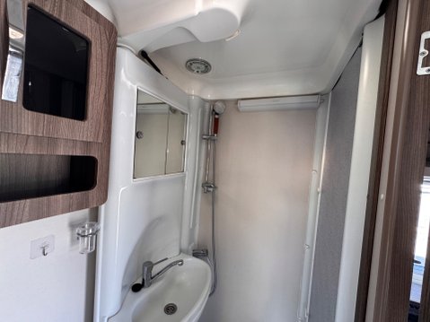 Autosleeper Bourton 32