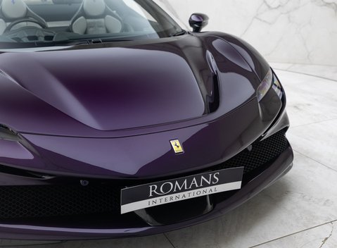 Ferrari SF90 Spider 38
