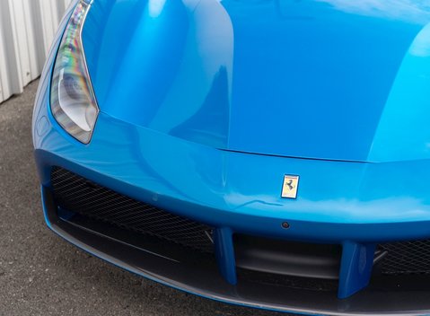 Ferrari 488 Spider 24