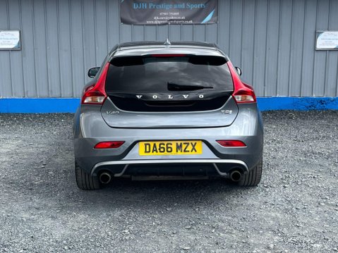 Volvo V40 2.0 T2 R-Design Pro Euro 6 (s/s) 5dr 8