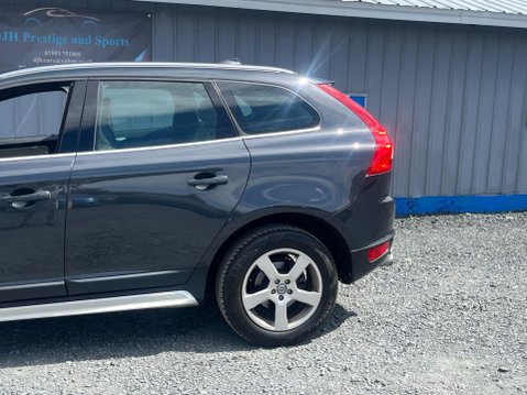 Volvo XC60 2.4 D5 R-Design Nav Geartronic AWD Euro 5 5dr 19