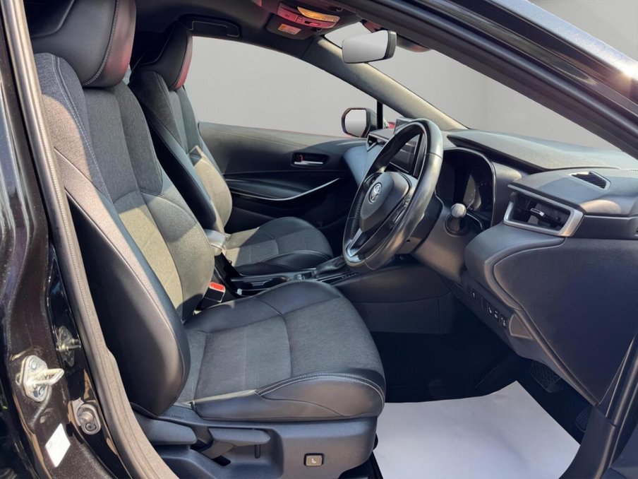 2023 Toyota Corolla — image 12