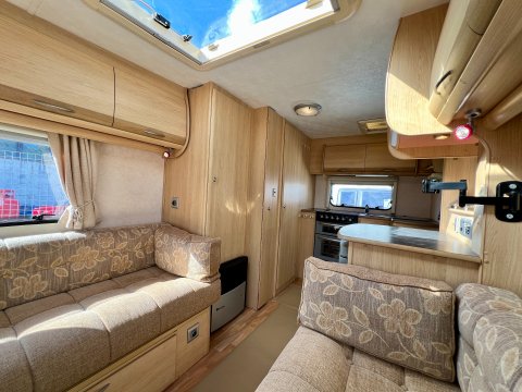 Coachman Amara 380/2 15